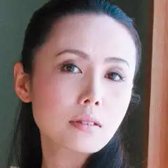 長片加藤摩妮卡