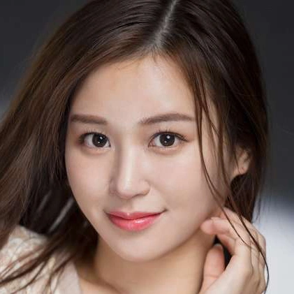 Honoka Ashina