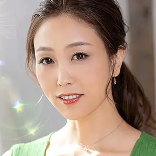 Rena Aoyama