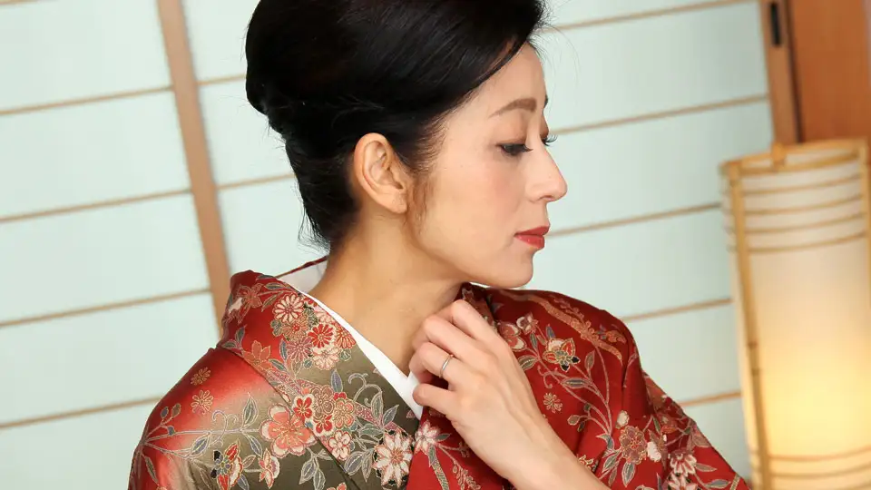 It's been a while since I last wore a kimono, and I remember my coming-of-age ceremony from the Showa era...