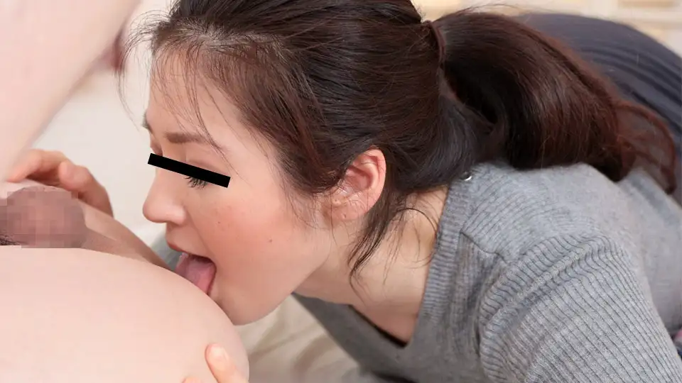 Mature woman's anal licking Kana Miura