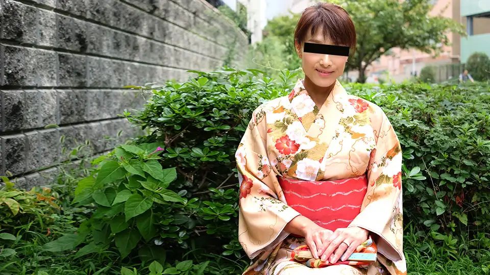 Long time no sex in kimono! Once again with a beautiful married woman
