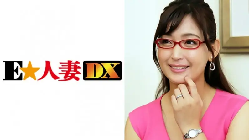 Touko, 38 years old, a wife who looks good in glasses [Celebrity wife]