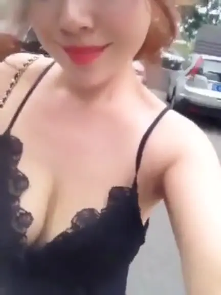 "Is it sexy to wear something like this?" The low-cut lace top of a mature woman with big boobs is too foul! The boobs swaying while walking are too tempting: I want to rub them seriously