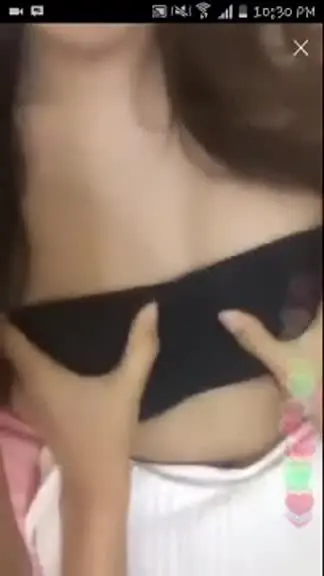 Find your boyfriend to rub your breasts! One accidentally squeezed too much and forgot about myself...My girlfriend's "chocolate beans" were seen by netizens: They feel sweet