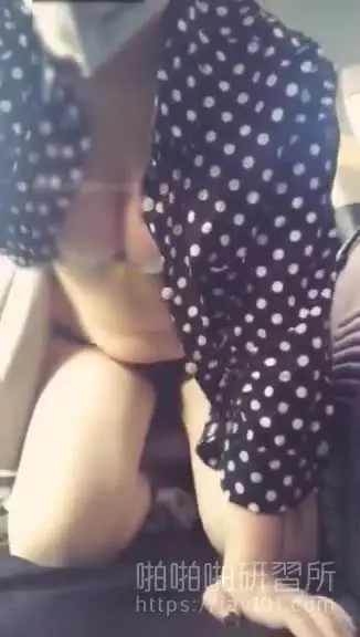 The noble busty girl asked the driver to drive to the wild and have sex