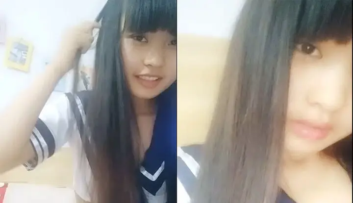 The pretty girl in sailor uniform is not in a good mood, but she still shows off her pussy to netizens