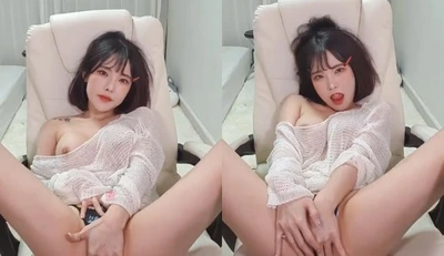 [Korea] Short-haired erotic anchor~full of lust, please brother, please shake your pussy more~I dig deeper and deeper!