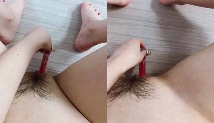 [Korea] A naturally slutty girl~just a marker can make her juices flow.