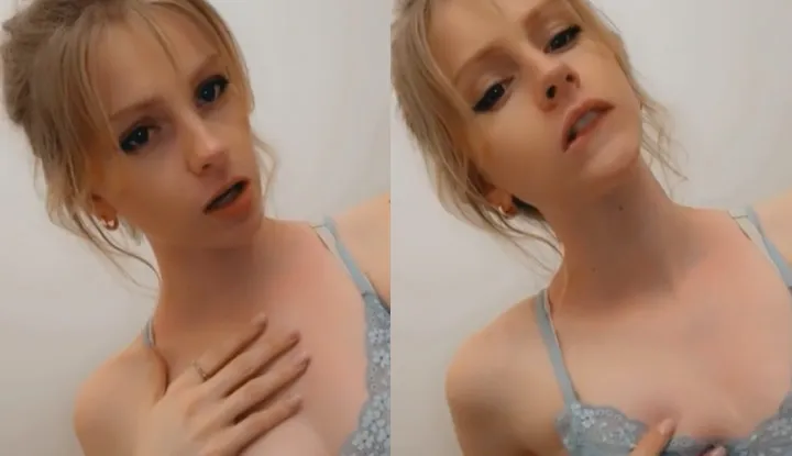 [Europe and the United States] Twitch goddess live broadcaster "Msfiiire" leaked to Onlyfans~ The way she bites her lower lip and touches her breasts is so sexy~