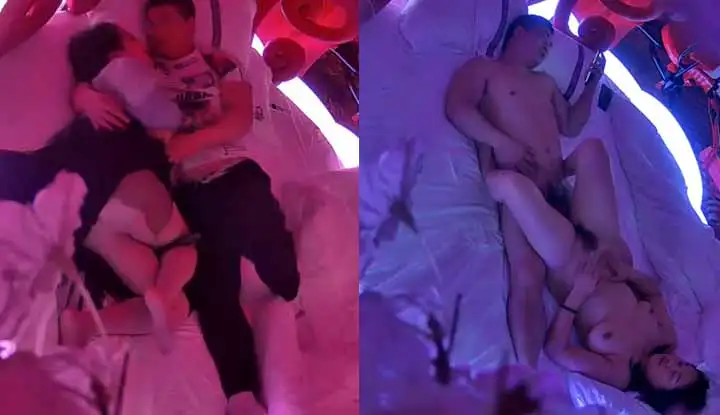 Secret photos of a love hotel leaked out. The fat guy and his girlfriend had sex in a room. The heroine really liked being on top~