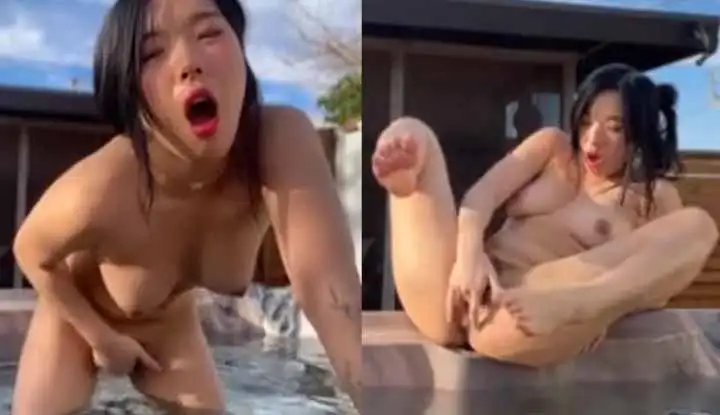 [韓國] 漂亮正妹在戶外熱水浴池上偷偷自慰