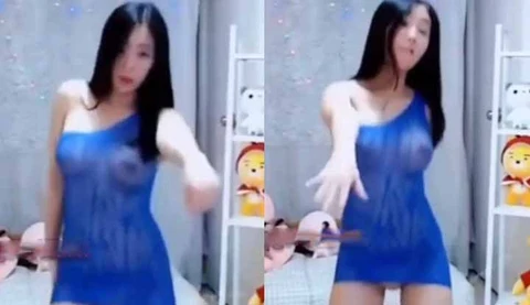 A selection of beauties on Douyin showing off their beauty, showing off their spots and dancing in a lewd way